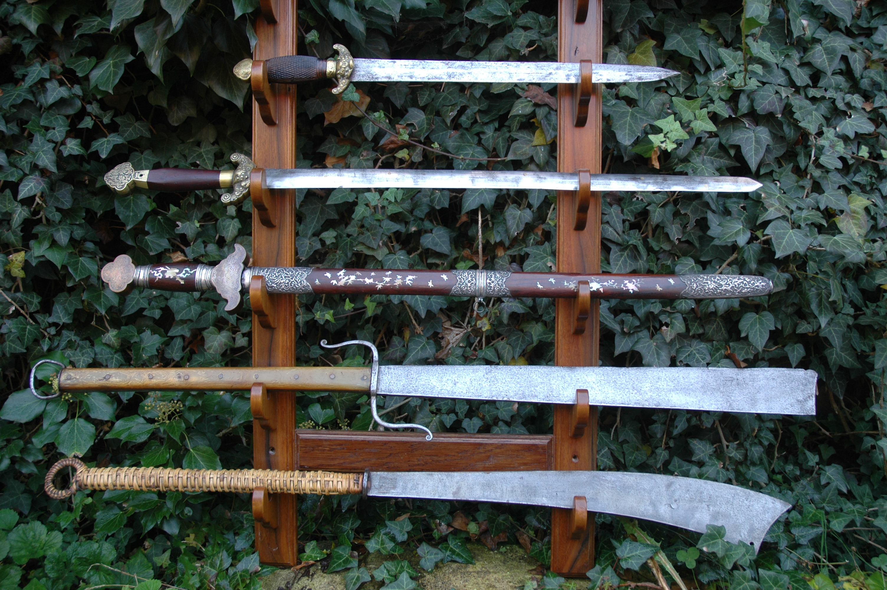 www.cold-steel.cz_Autentické originály čínských zbraní – meče ťien a šavle dao dao.