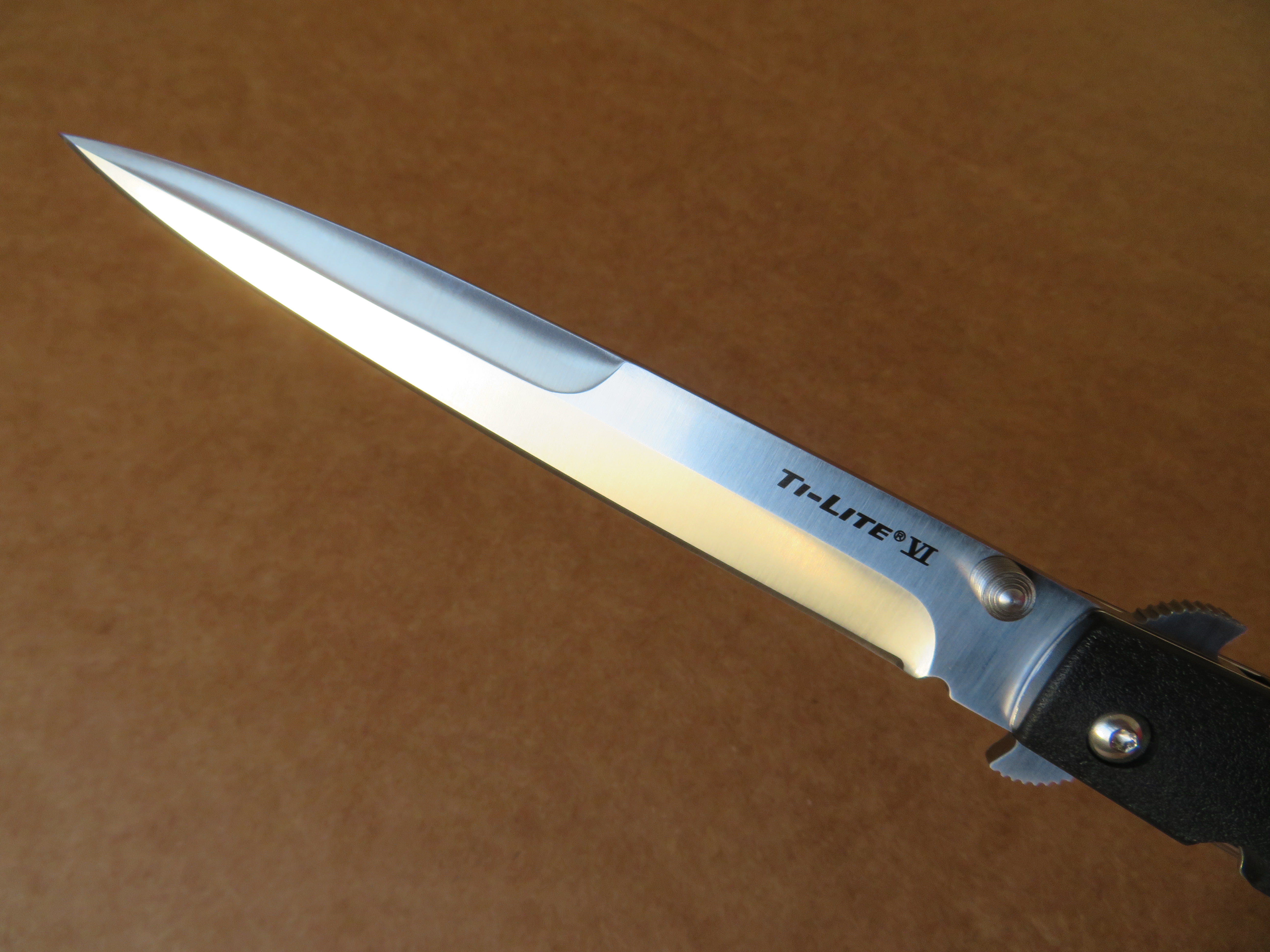 Detail čepele testovaného nože Ti-Lite od Cold Steel.